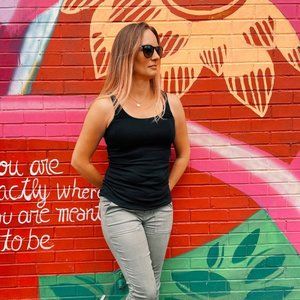 Meet your Posher, Monica